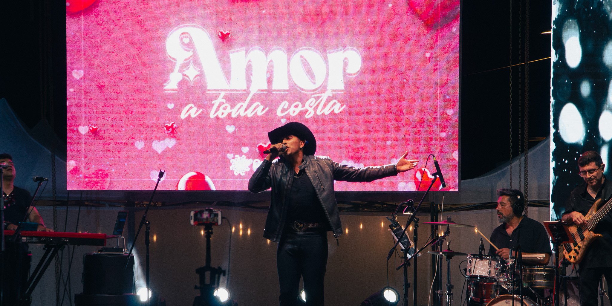 Celebramos el amor y la amistad a toda costa en Caldera