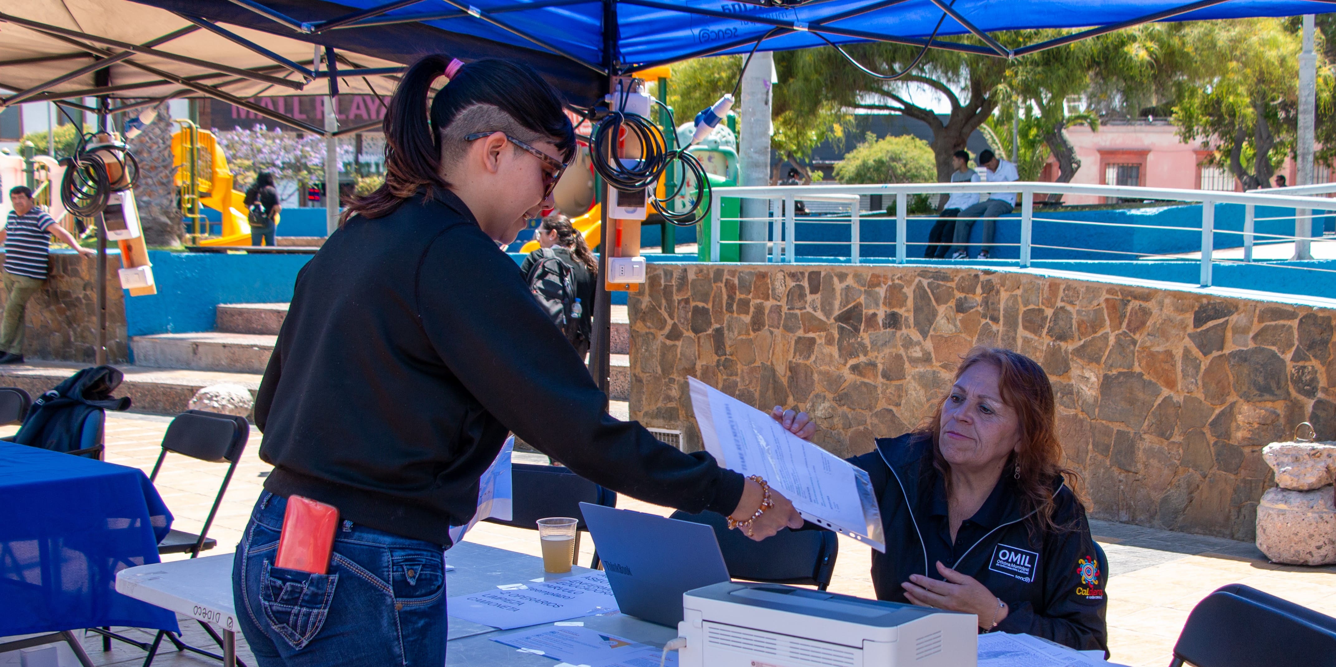  Exitosa Feria Laboral Caldera 2025 Impulsa el Empleo Local